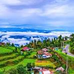 The Best Tourist Places to Visit in Darjeeling: A Guide to the Queen of the Hills